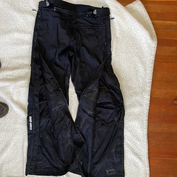 Men’s XL CanAm riding pants Bombardier Recreational Products, black. - Picture 3 of 3